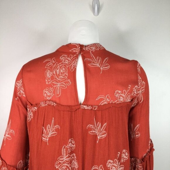 Long Sleeve Lulu's Embroidery Top - Picture 8 of 12